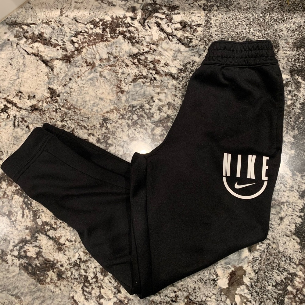 Boys Like New Nike Sweatpants Joggers